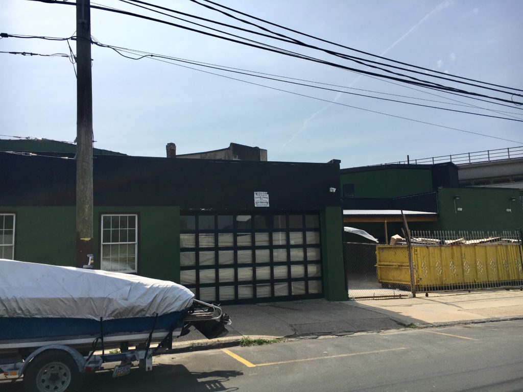 1739-49 N. Front St back garage